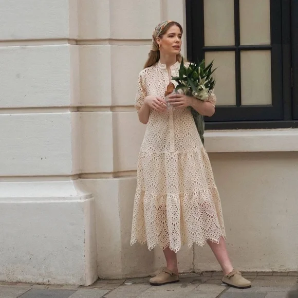 ted baker cream dress Ted Baker | Dresses | Ted Baker Lezzley Broderie Anglaise Midi Dress Cream  White Oversized M